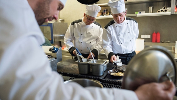 Beneficios de elegir una Carrera de Cocina: Grado Medio y Superior